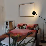 Garbatella, Lovely Mini *